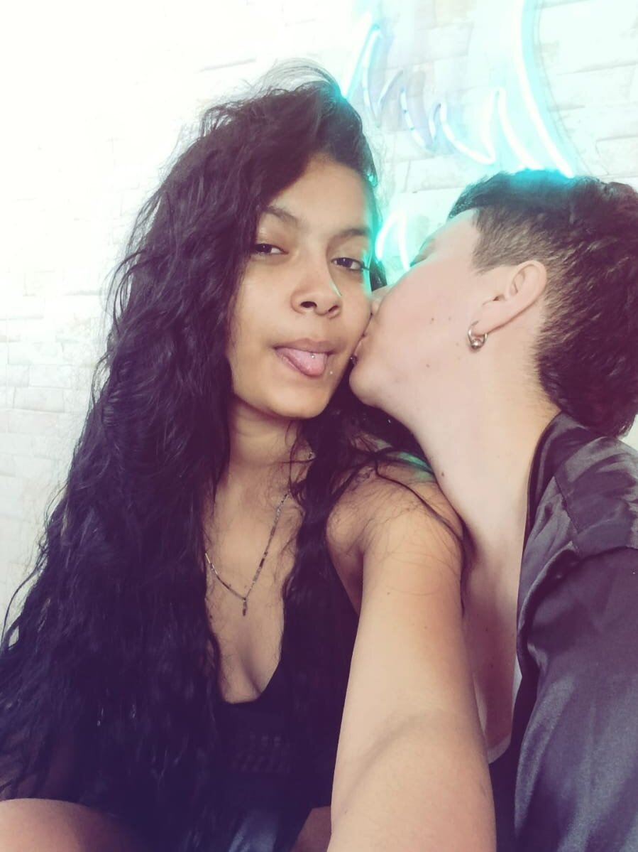 Mei_and_Gaby Chatroom