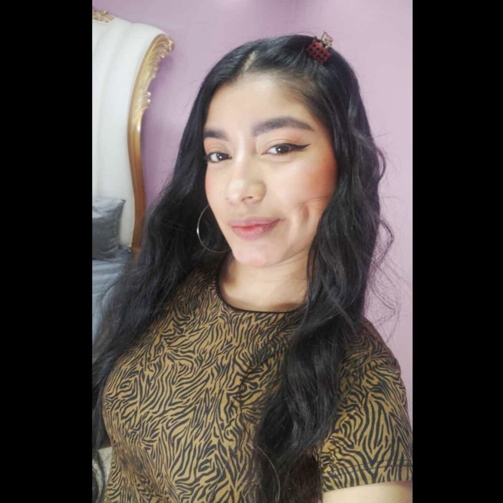 MelanyWayne_ Chatroom