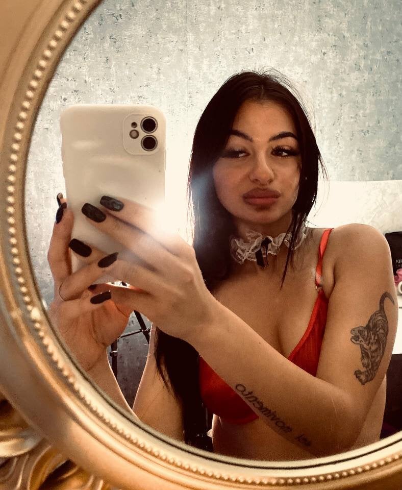 MelissaRayee Chatroom