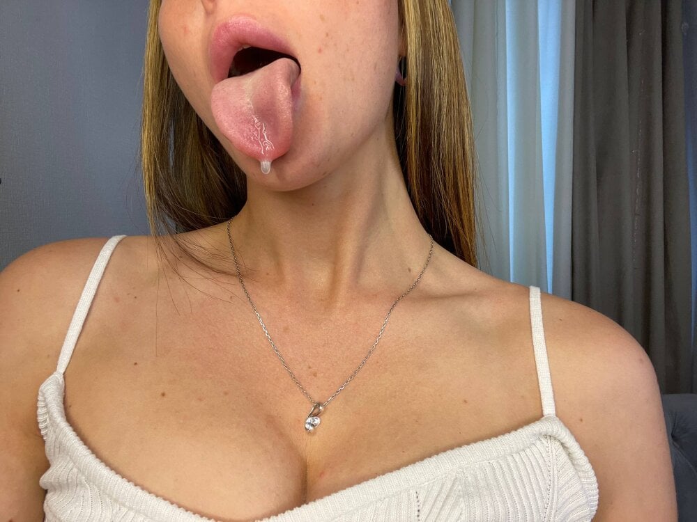 Melissa_Janess Chatroom