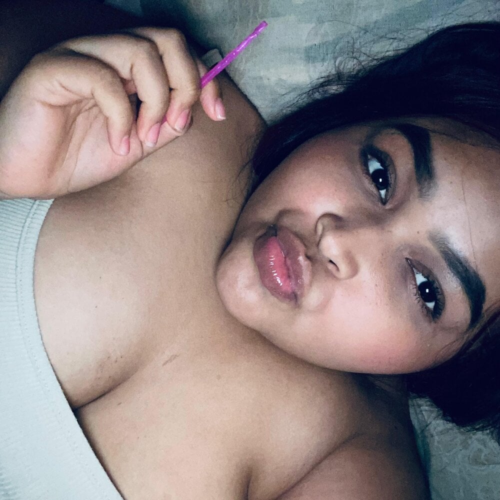 Melody_Slut Chatroom