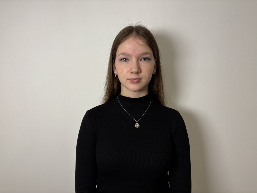 MelvinaEbner Chatroom