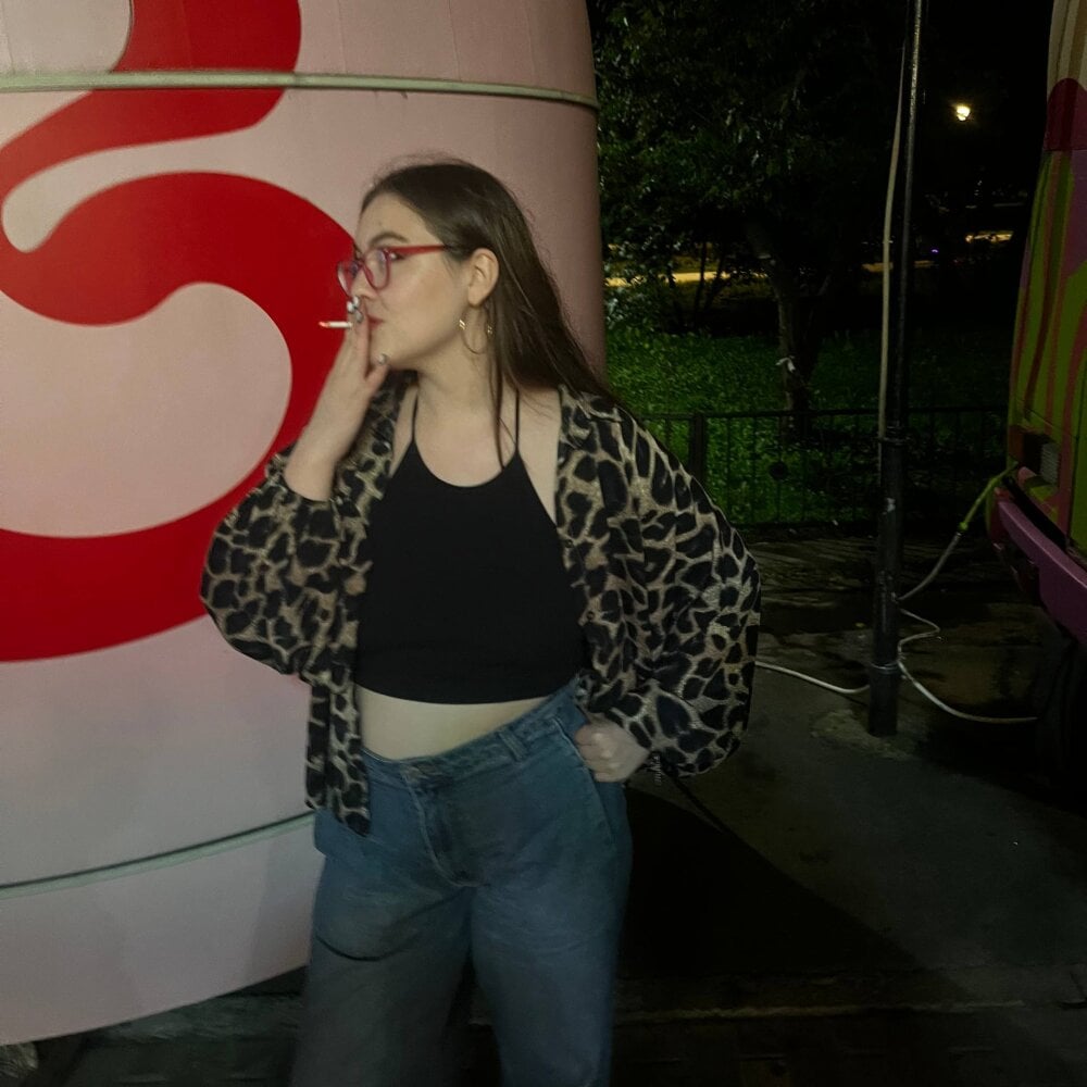 Mersedes_Rosso Chatroom