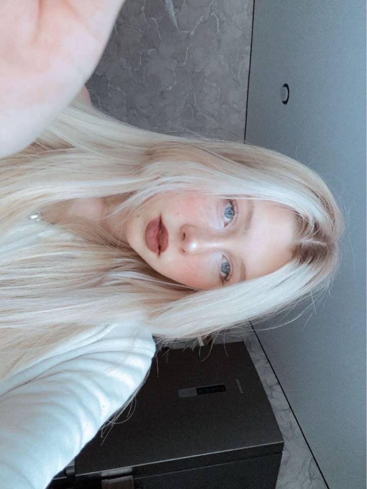 MidnightLily_ Chatroom