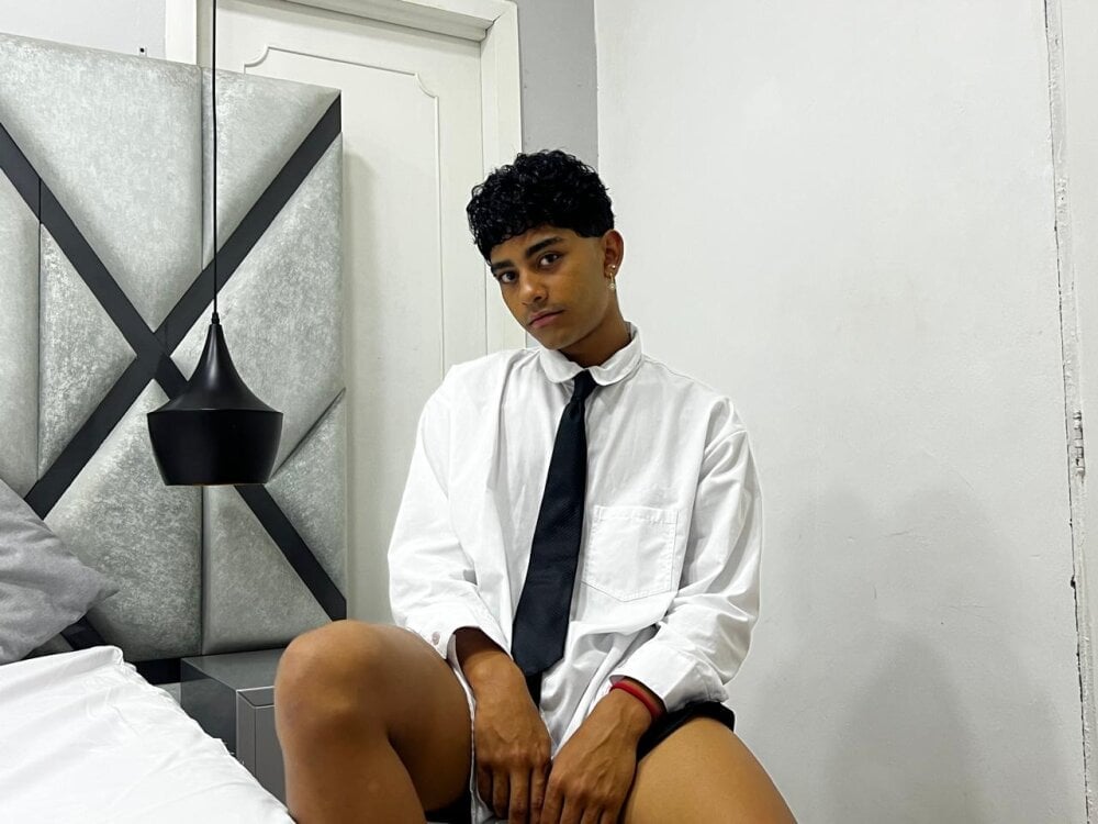 Mike_thomsonn Chatroom