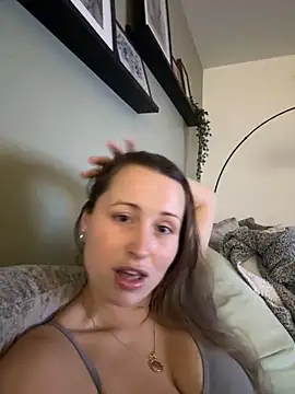 Millie-Miles Chatroom