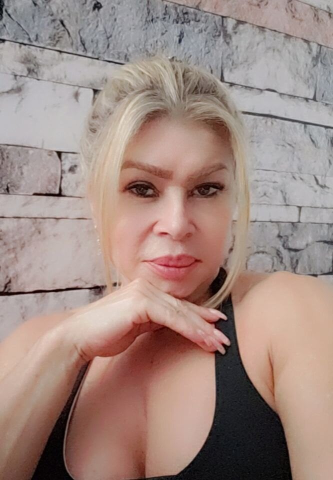 Mirianzapata_1 Chatroom