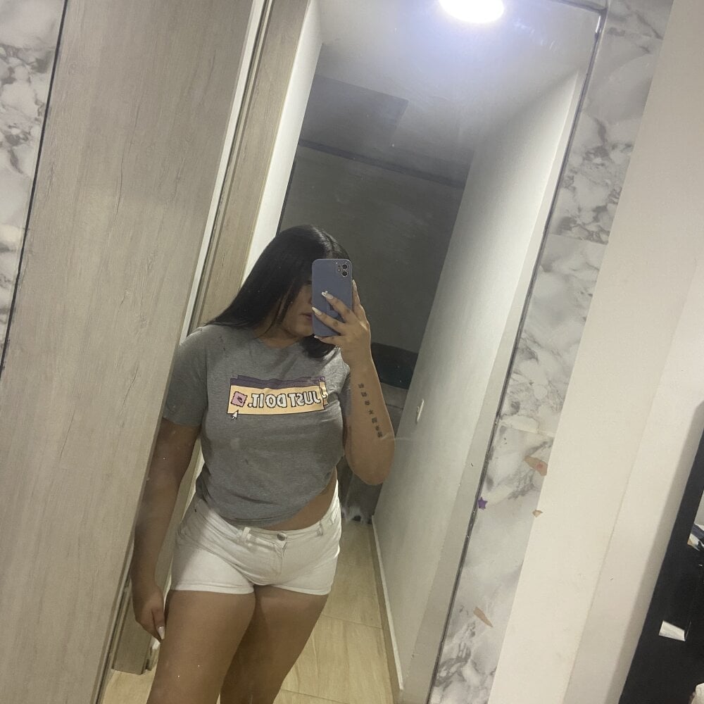 Mishell_Sharman_ Chatroom