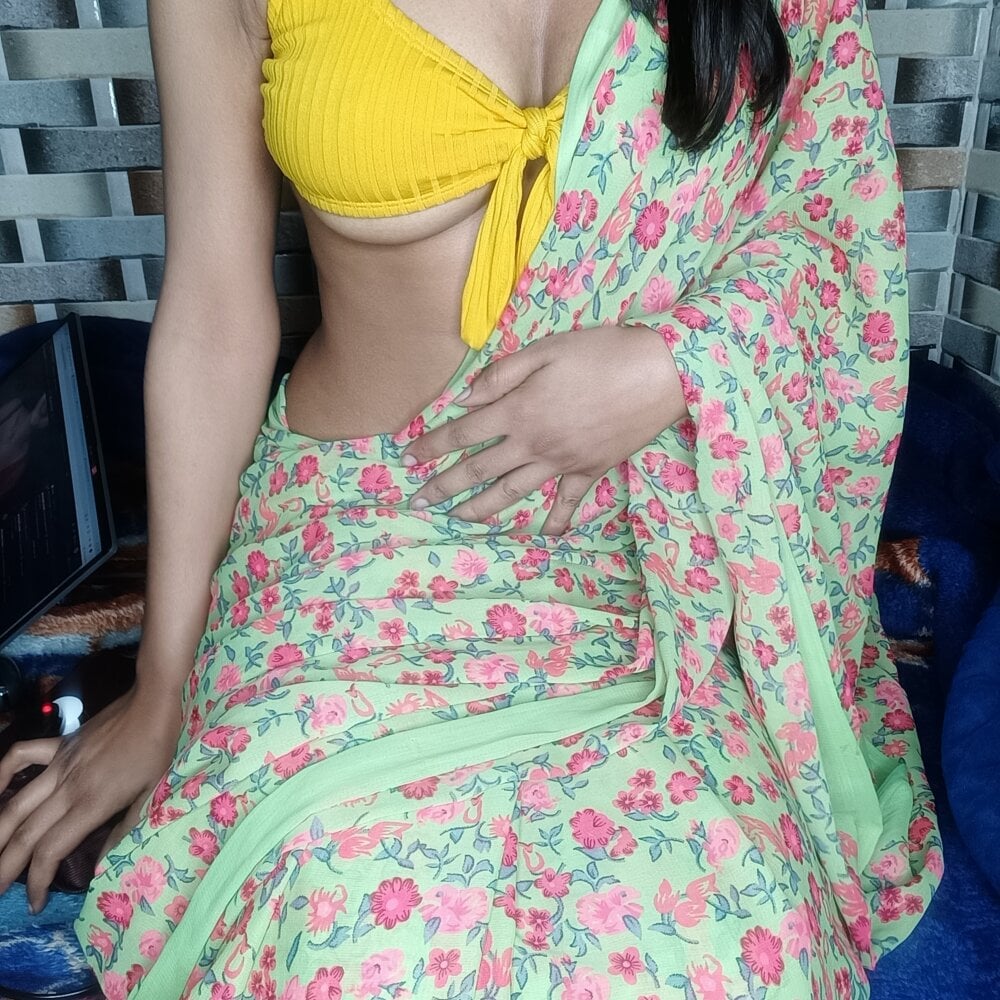 Miss-Rhea Chatroom