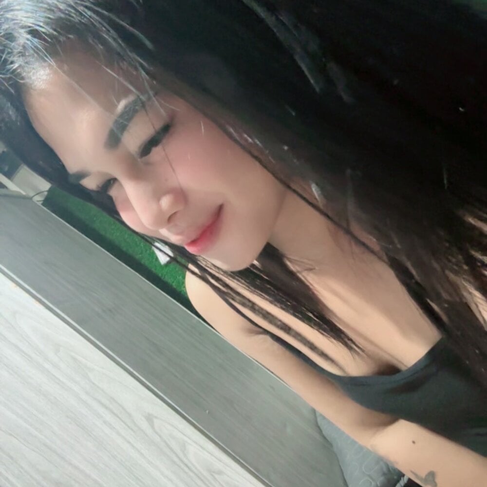 Miss_Chloe69 Chatroom