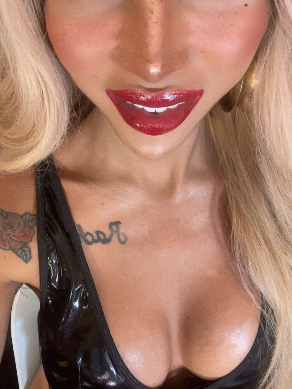 Miss_Ricca_Smith Chatroom