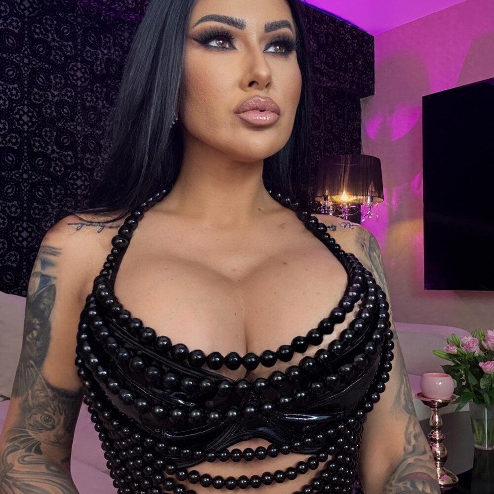 Mistress-Kennya Chatroom