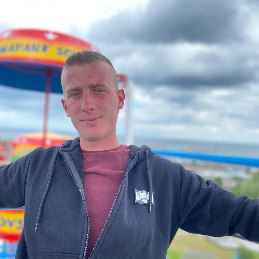 Mlody991112 Chatroom