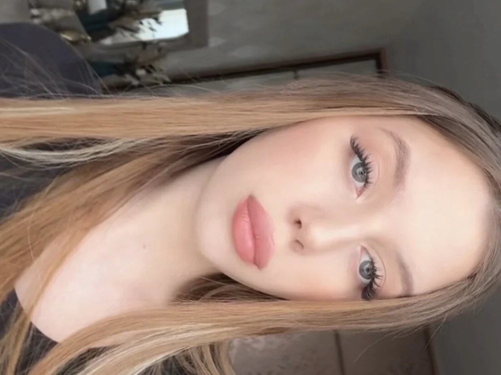 MollyFlowo Chatroom