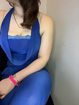 Monella123 Chatroom
