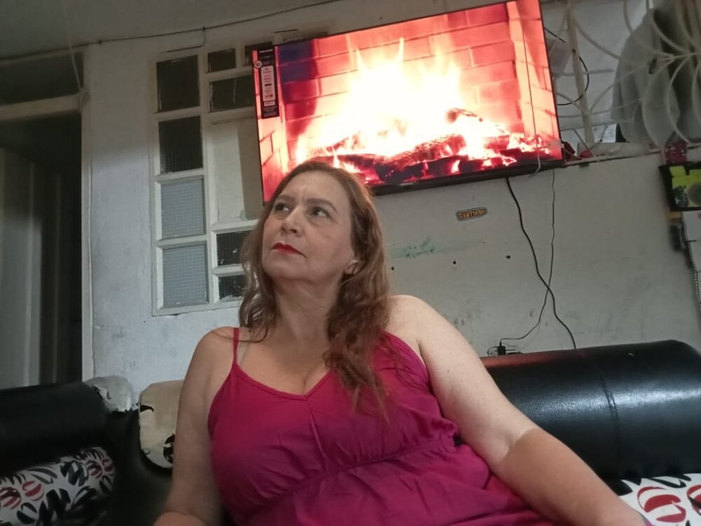 Monserrat_Sweet Chatroom