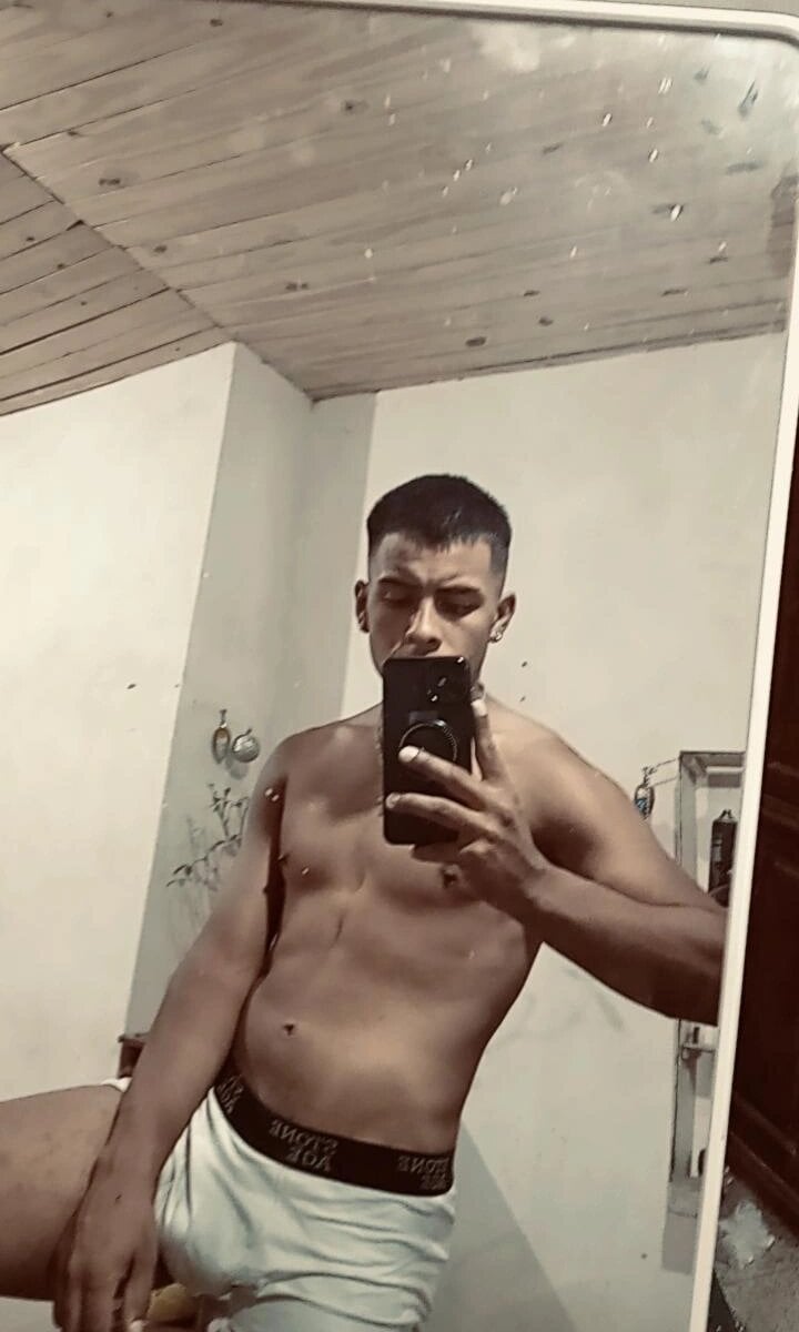 Morochito_pijon Chatroom