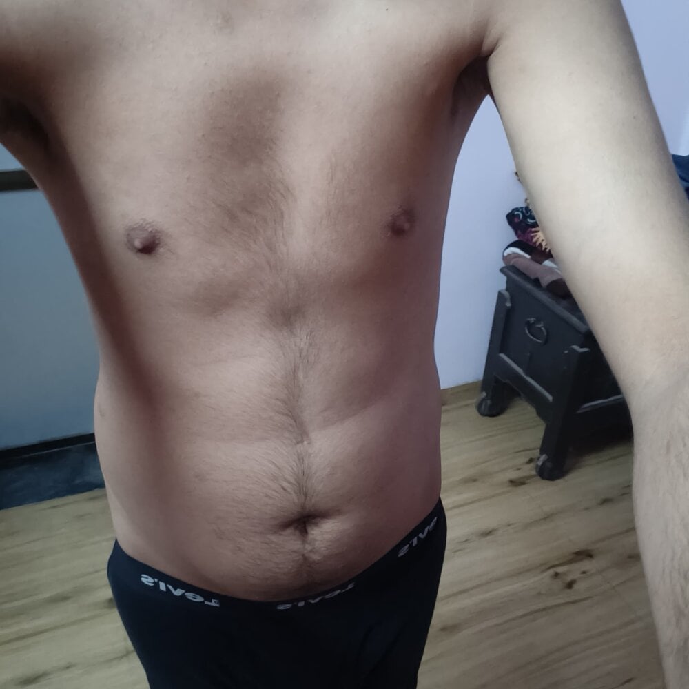 Mrhottiee_marathiboy Chatroom