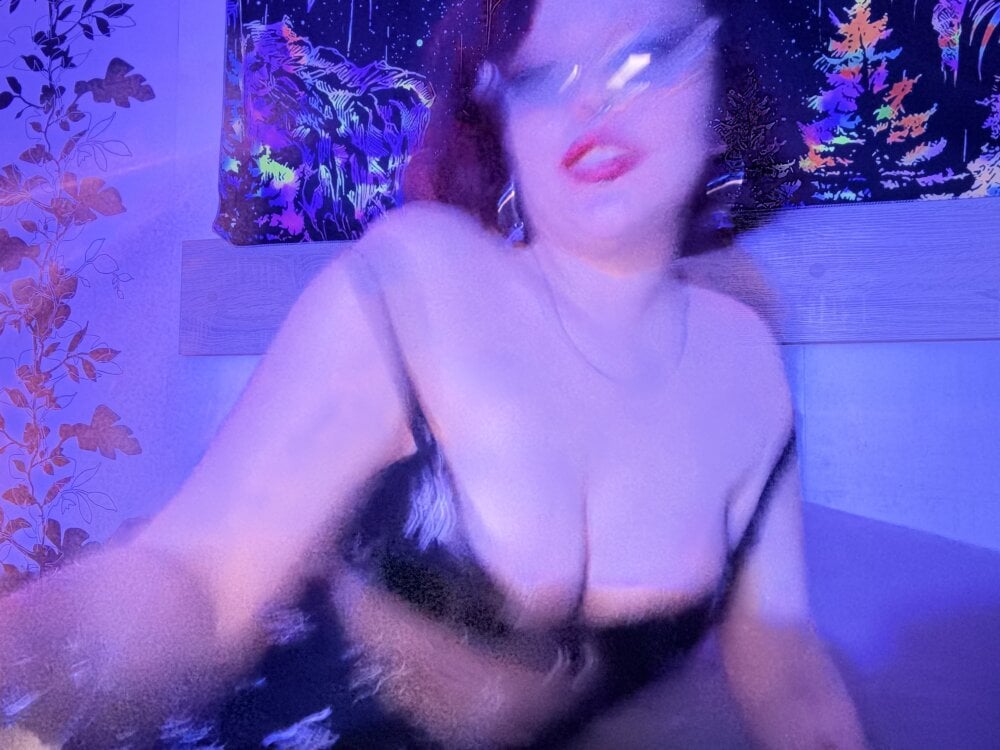 MurrbyAliceMoore Chatroom