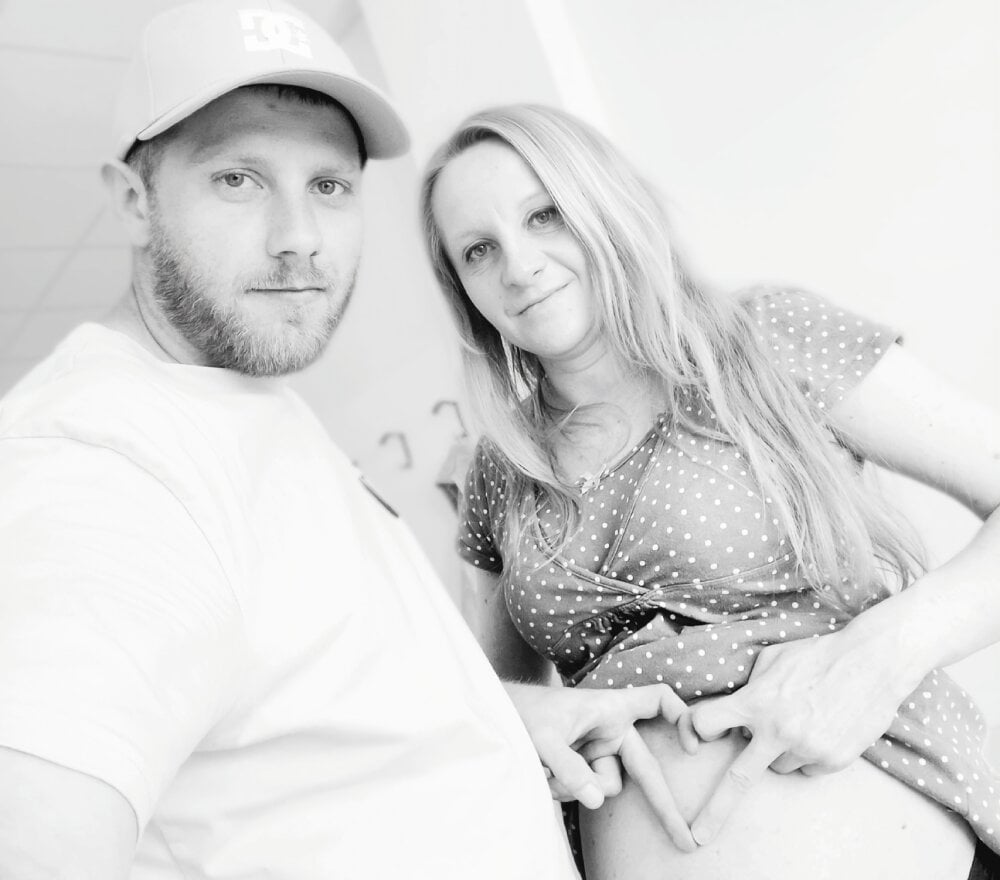 MyAndStepsister Chatroom