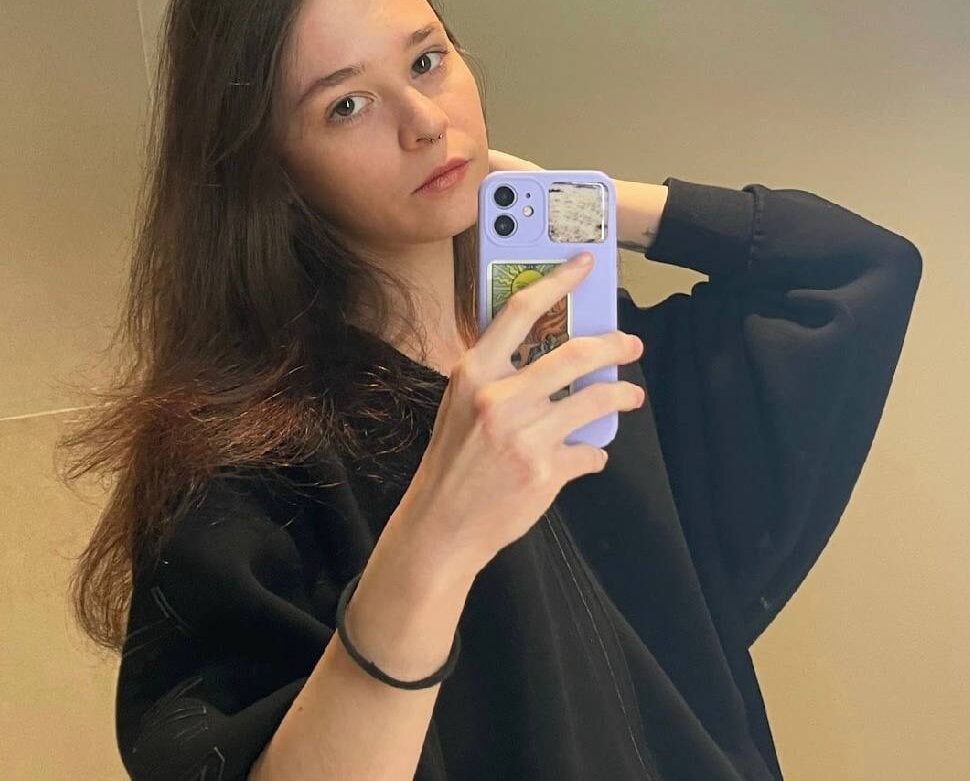 Mysterious_Toy Chatroom