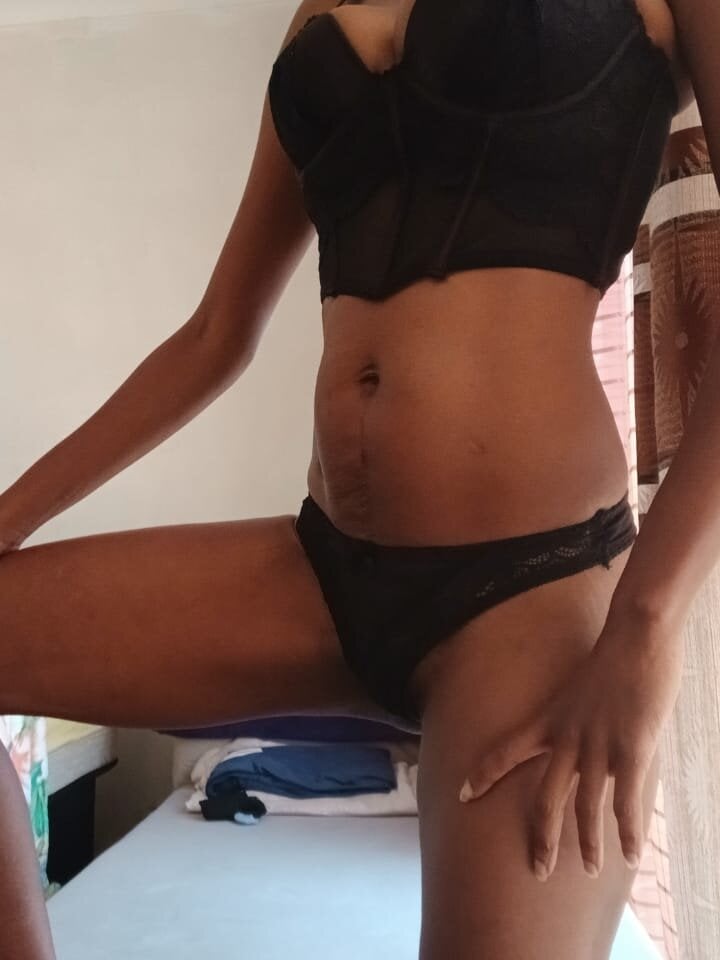 NAUGHTY_Ebony69x Chatroom
