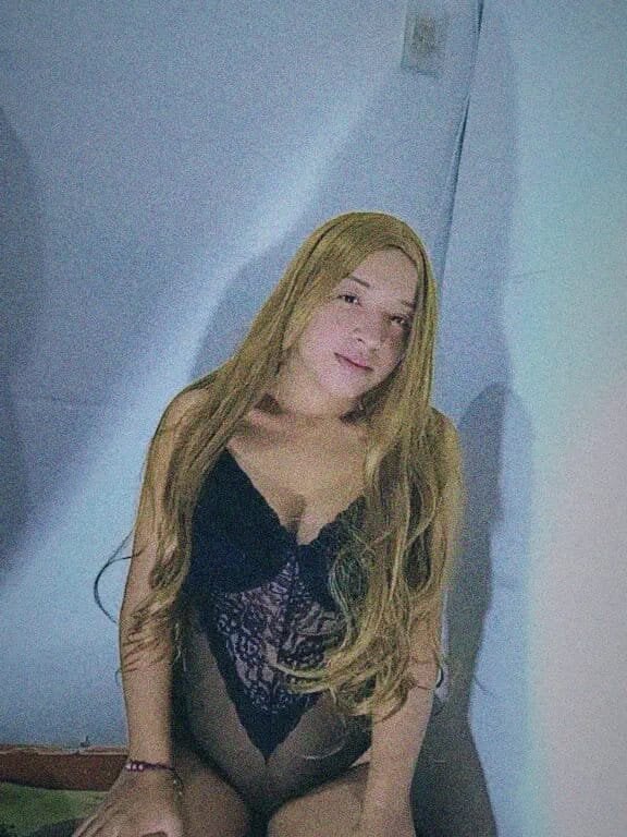 Natalie_XXXi Chatroom