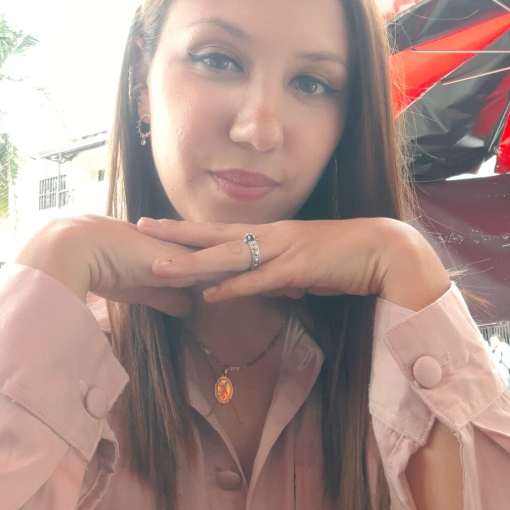 Natasha_Neal Chatroom