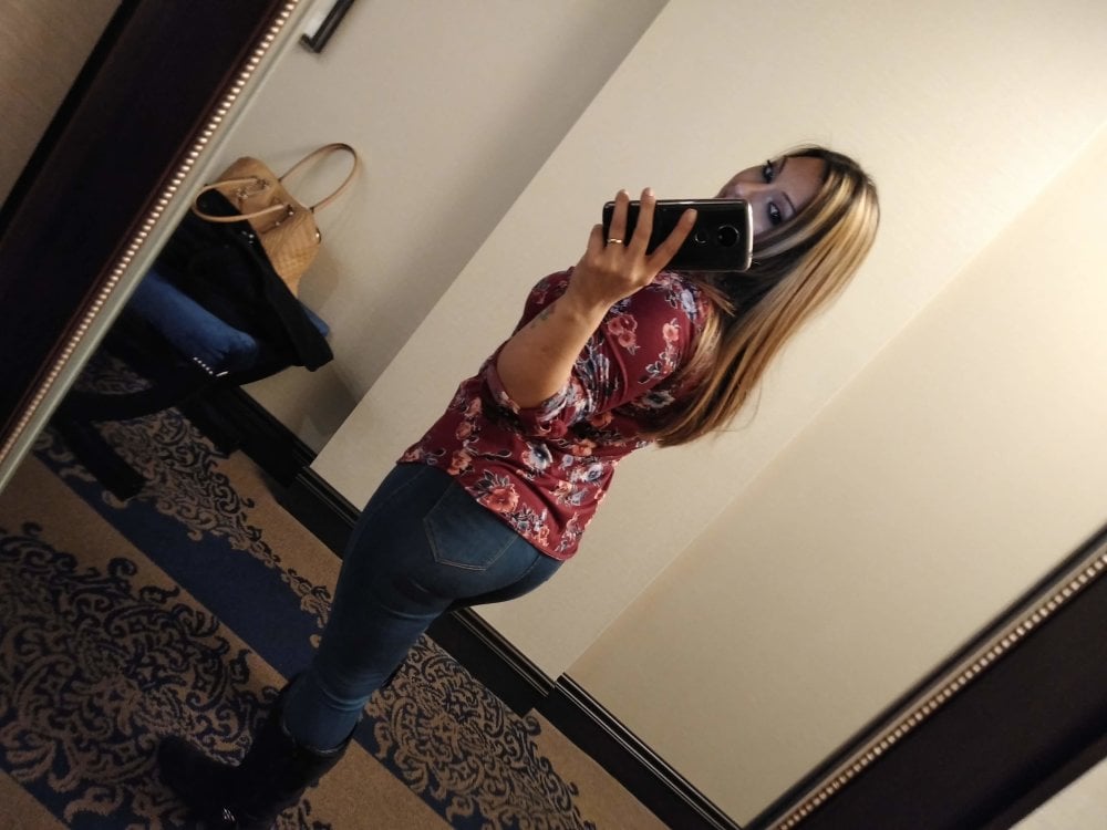NaughtyCandygirl Chatroom