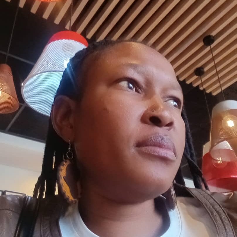 NaughtyMILFxox Chatroom