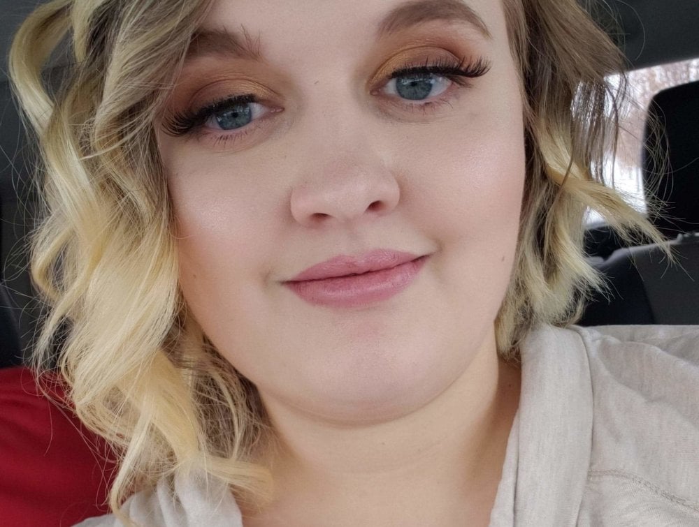 NaughtyMommy72 Chatroom