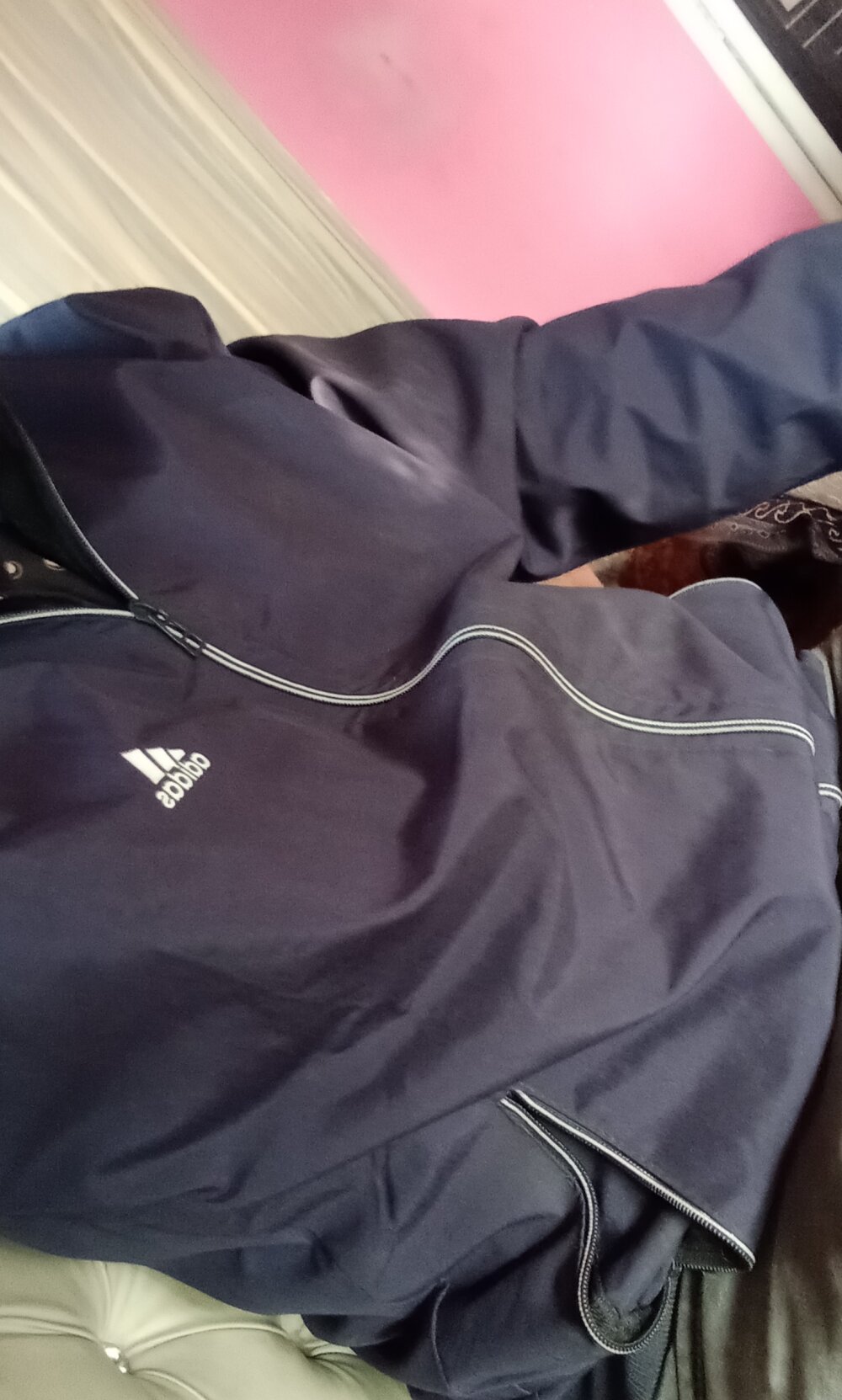 Nick_universal Chatroom