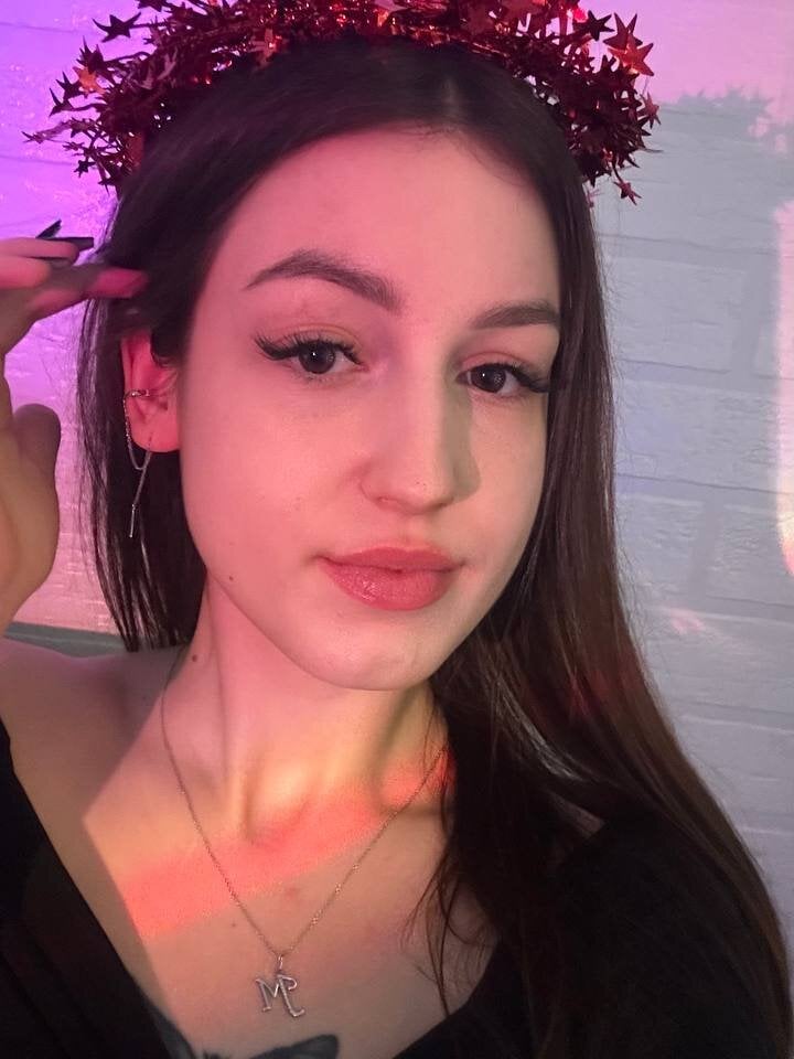 NicolaHulse Chatroom