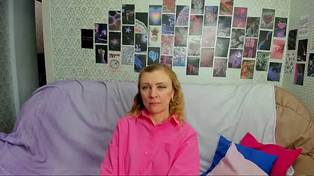 Nicole_Secret Chatroom