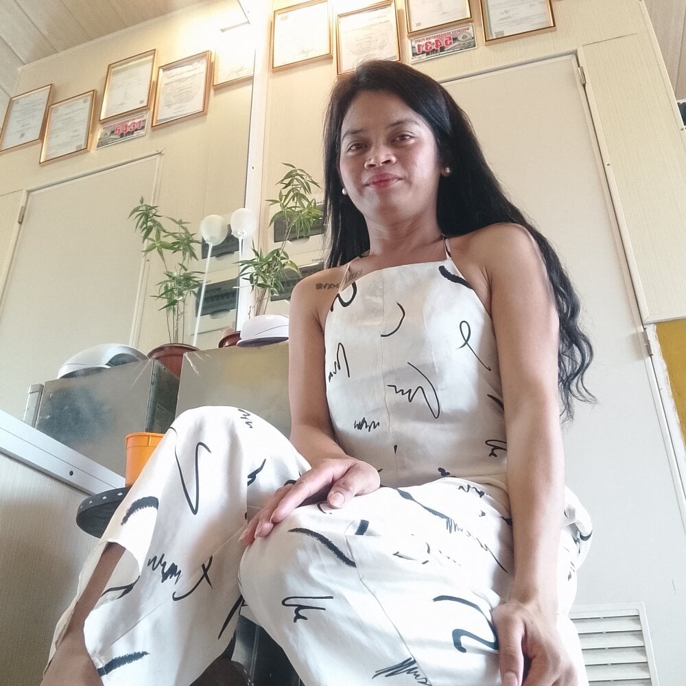 Nikah_loves_u Chatroom