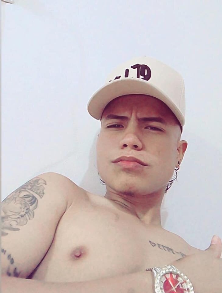 Nikoll_couple Chatroom