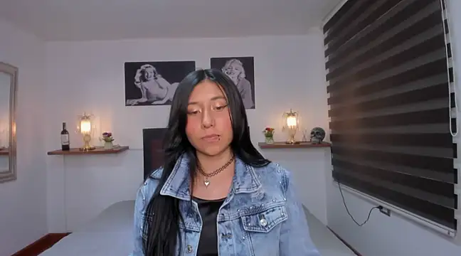 Nohemi_louse Chatroom