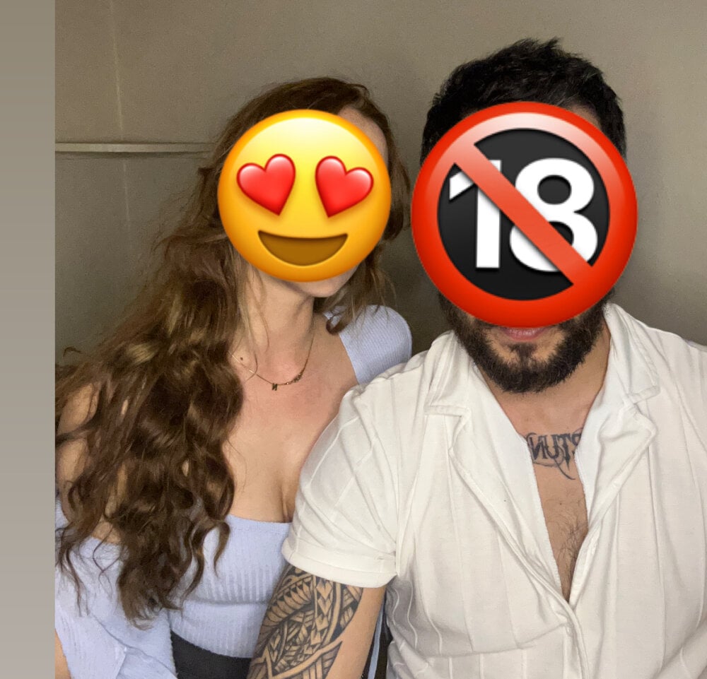 Ozge-SluttyWhispers Chatroom