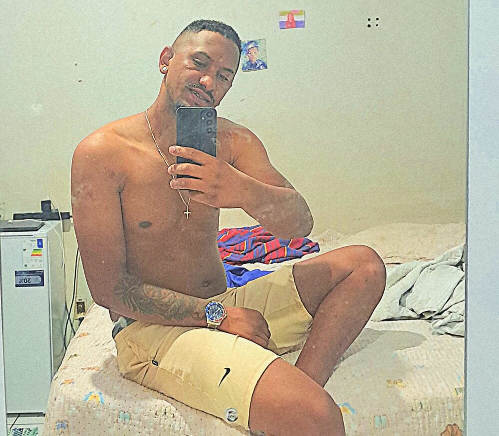 Pachecogostozin Chatroom