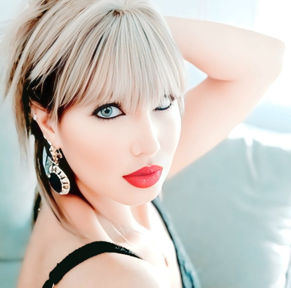 Pamela-StripX Chatroom