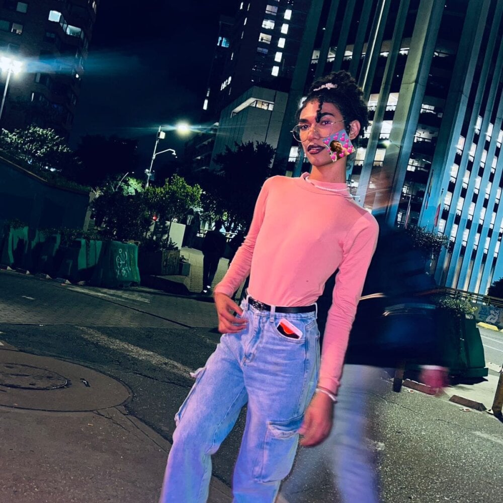 Penelopee_Rouse Chatroom