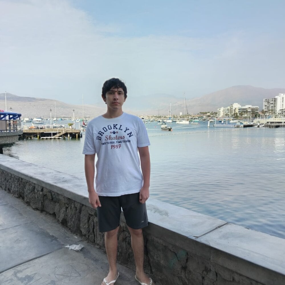 PeruchoHard Chatroom