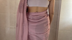 pinky-hoti