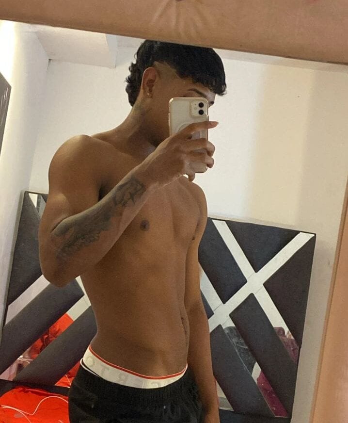 Play_boys_Hot2 Chatroom