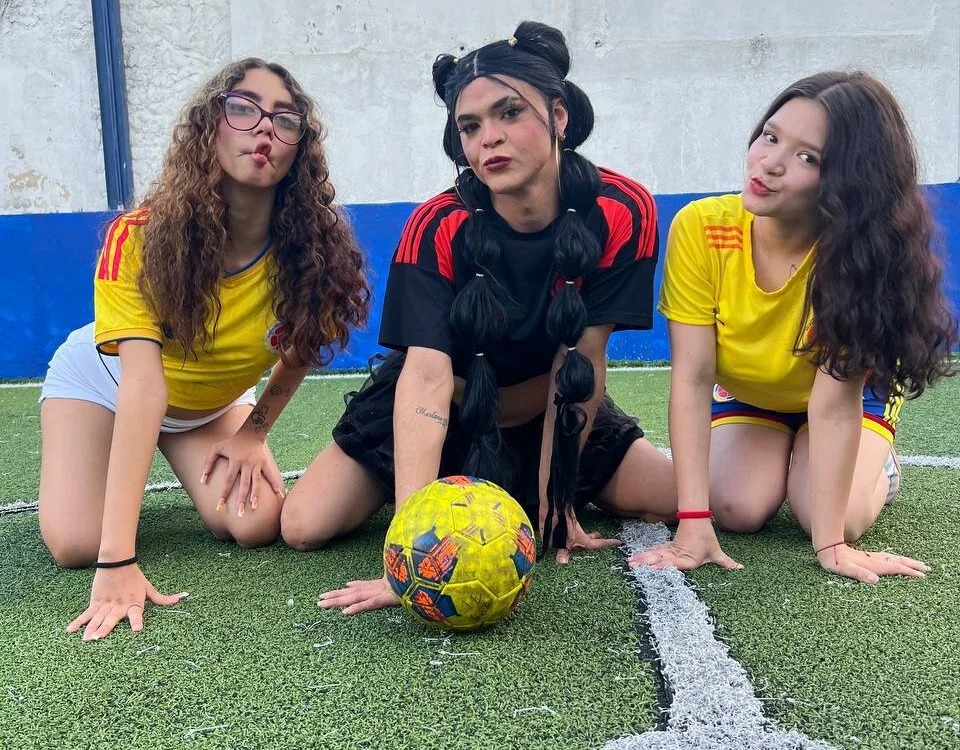 Powerof_Three Chatroom