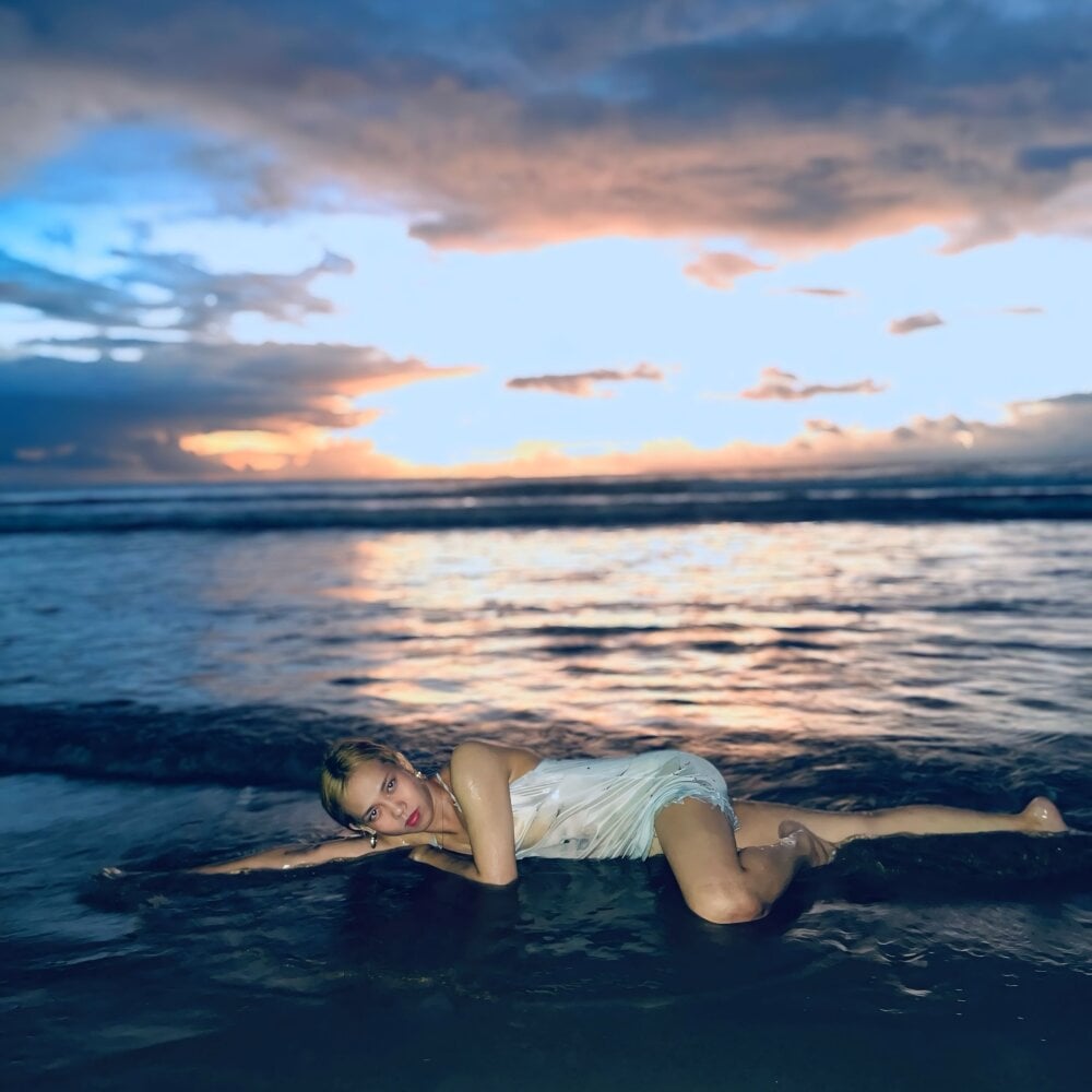 PreciousAmore Chatroom