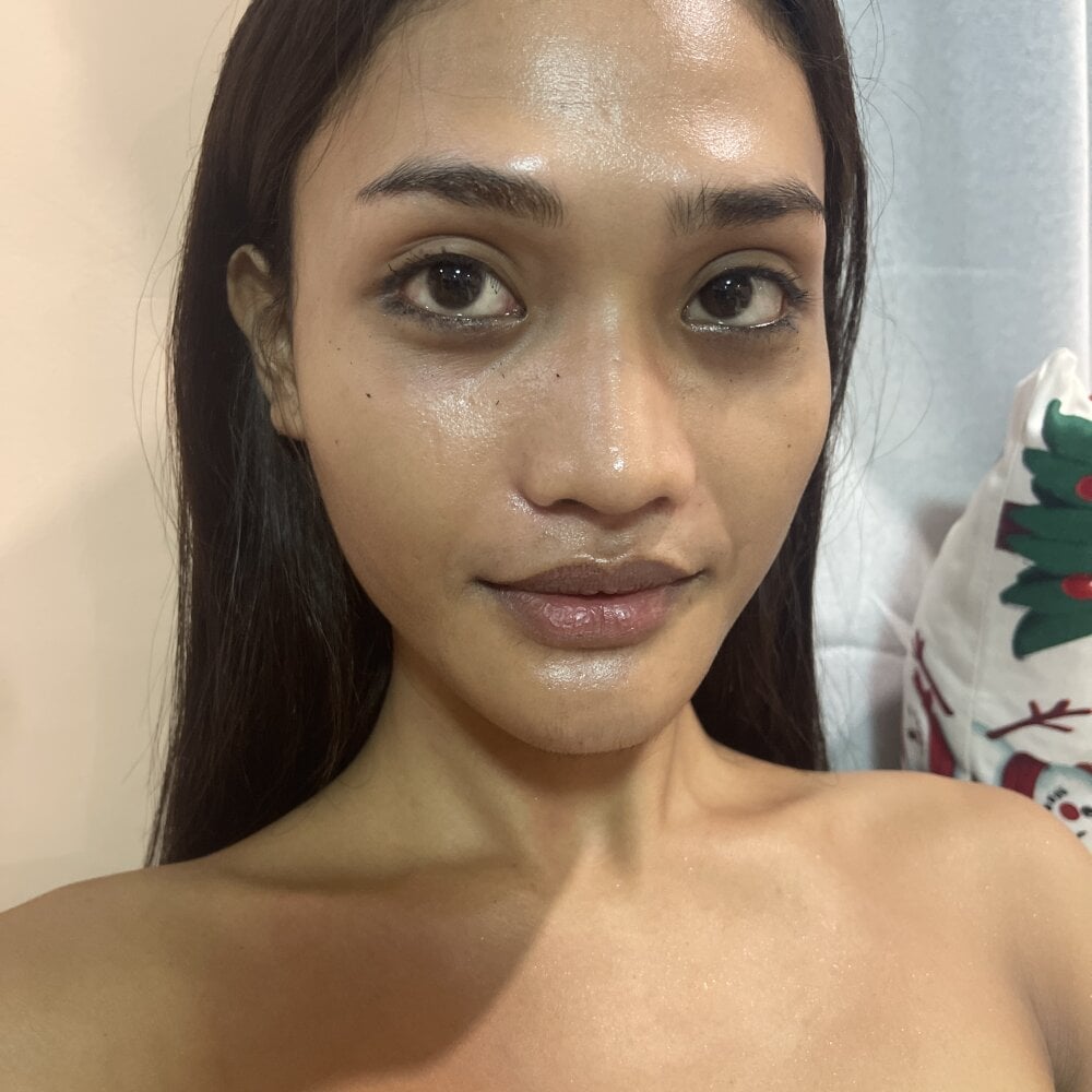 Precious_19 Chatroom