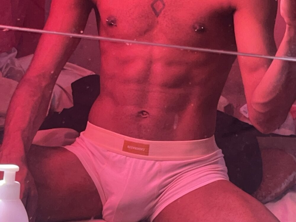 Pretin__pass69 Chatroom