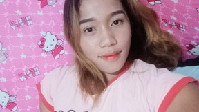 Live Snapshot of pretty-christine01 pretty-christine01