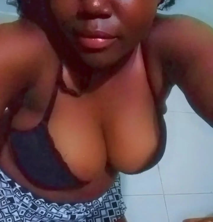Pretty_peepee Chatroom
